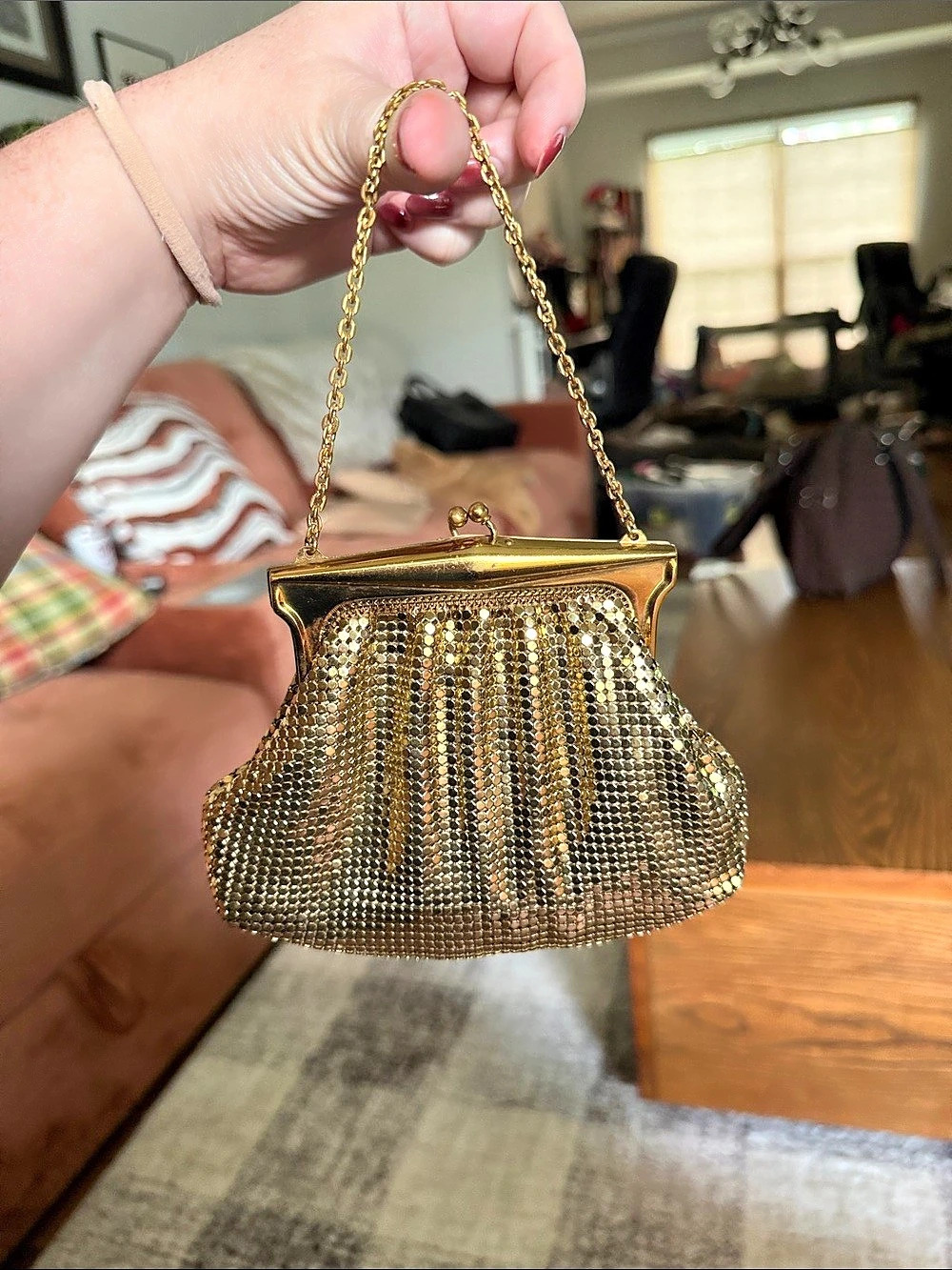Vintage Whiting & Davis Gold Mesh Chain Clutch